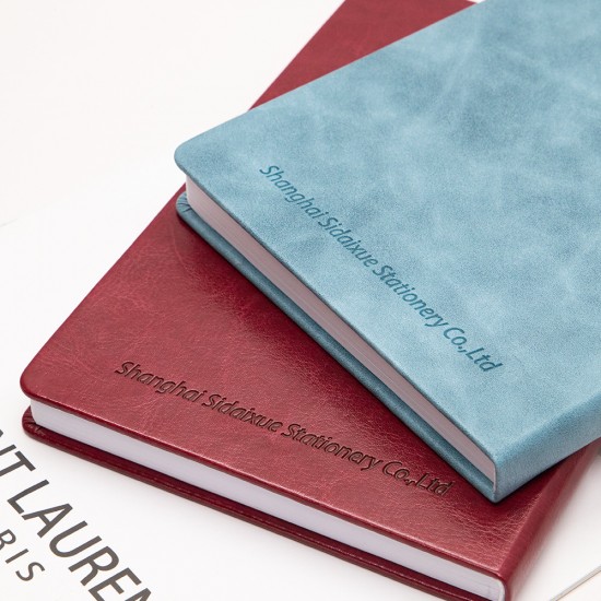 Factory-made A5 notebook set with pen and mounting, pure white offset paper, inner pages with customizable logos and magnetic attachments. Factory-made A5 notebook set with pen and mounting, pure white offset paper, inner pages with customizable logos and magnetic attachments.