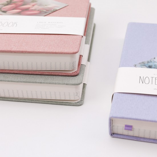 Magnetic bookmarks, creative cartoon-shaped folding soft magnetic leather bookmarks with logo printing. Magnetic bookmarks, creative cartoon-shaped folding soft magnetic leather bookmarks with logo printing.