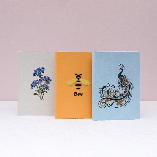 A5 eco-friendly bee-embroidered notebook with a fresh, fresh look and custom logo. A5 eco-friendly bee-embroidered notebook with a fresh, fresh look and custom logo.