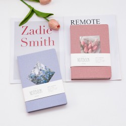 Magnetic bookmarks, creative cartoon-shaped folding soft magnetic leather bookmarks with logo printing.