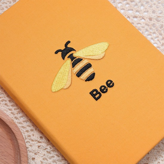 A5 eco-friendly bee-embroidered notebook with a fresh, fresh look and custom logo. A5 eco-friendly bee-embroidered notebook with a fresh, fresh look and custom logo.